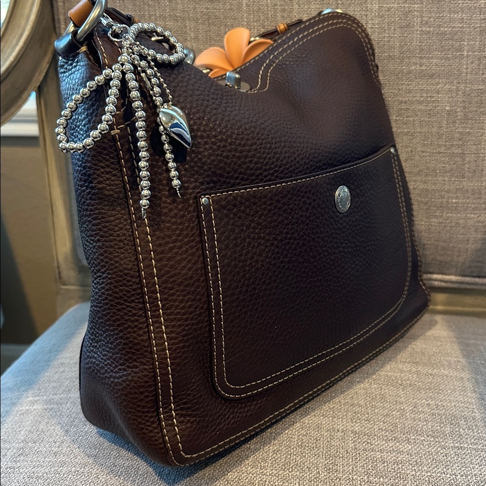 Coach Chelsea brown pebbled leather hobo shoulder bag. Style F12338 - Picture 3 of 15